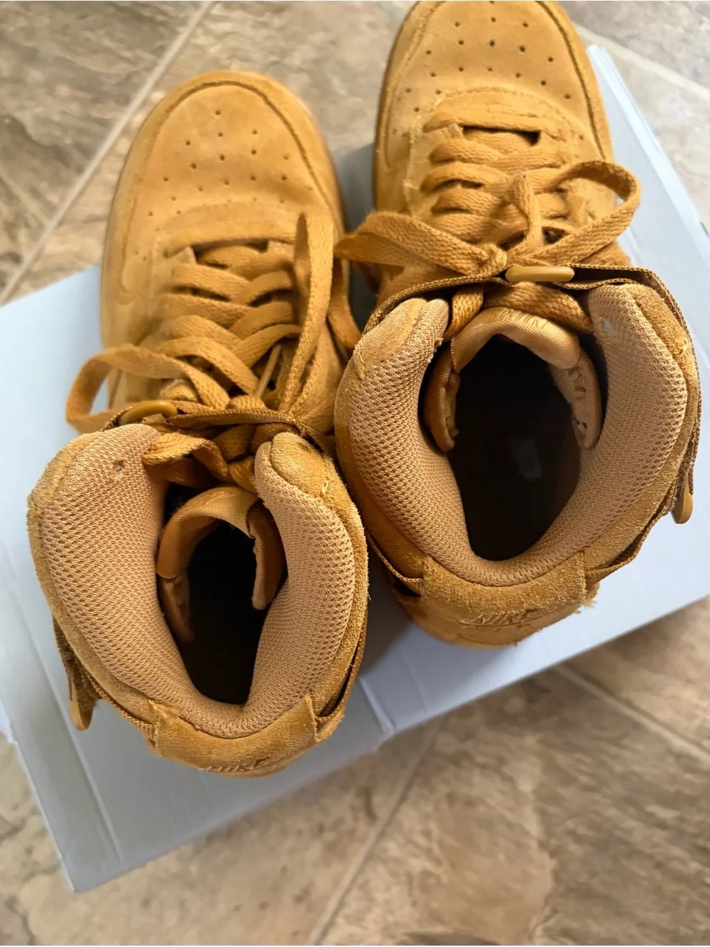 Air Force I High LV8 (GS) size 6Y